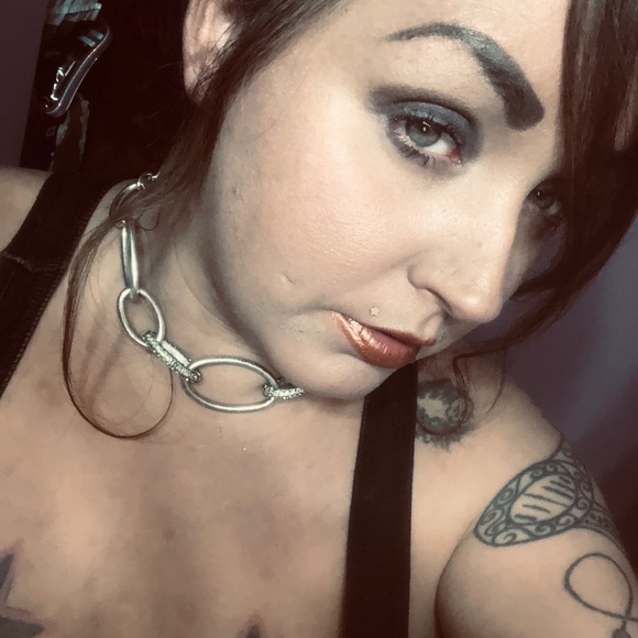 Beautiful Disaster ๐ค๐ป๐คโค๏ธโญ๏ธ - Picture 2 of 3